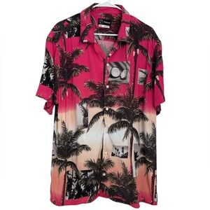 Original Use mens Hawaiian button up shirt